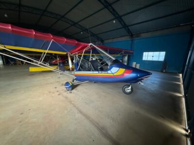 (VENDIDO) FOX V4 - ROTAX 582 ( Flap elétrico, freio a disco, rádio)